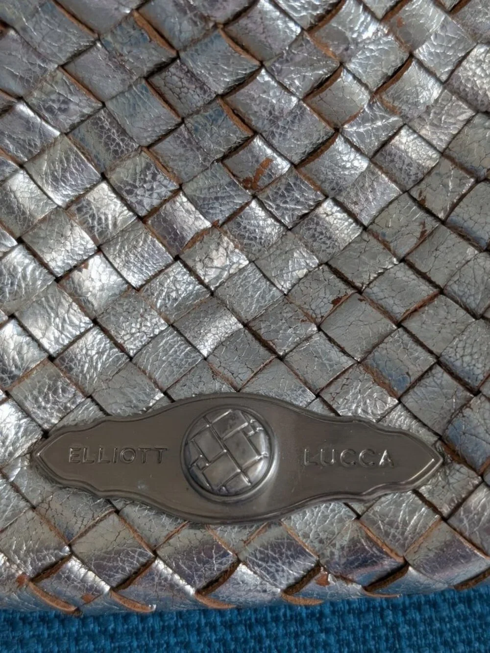ELLIOTT LUCCA CARVELA SOLID SILVER WOVEN LEATHER HANDBAG